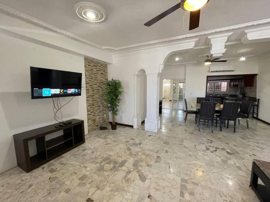 Photo of Livingroom in Lomas de Mazatlan