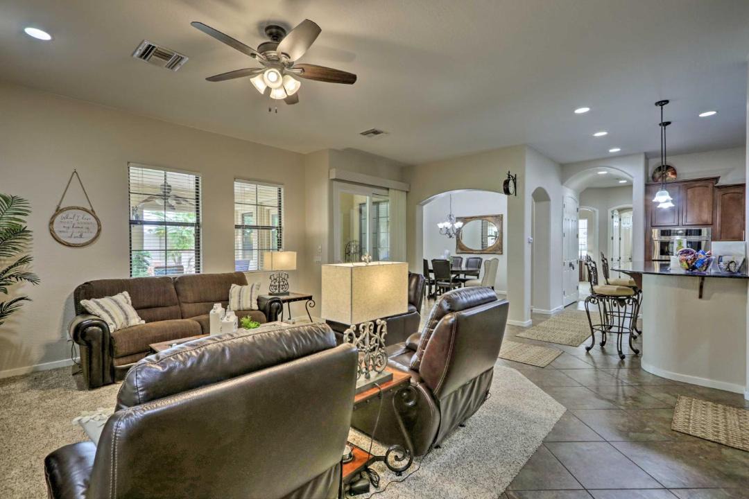 Photo of Livingroom in Palm Valley