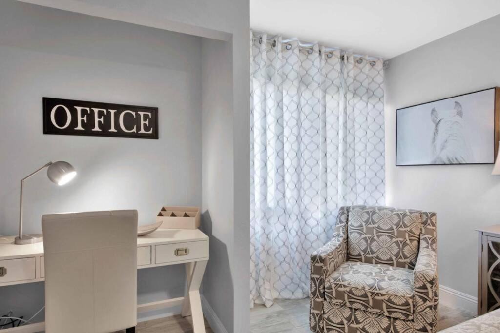 Photo of Livingroom in South Scottsdale
