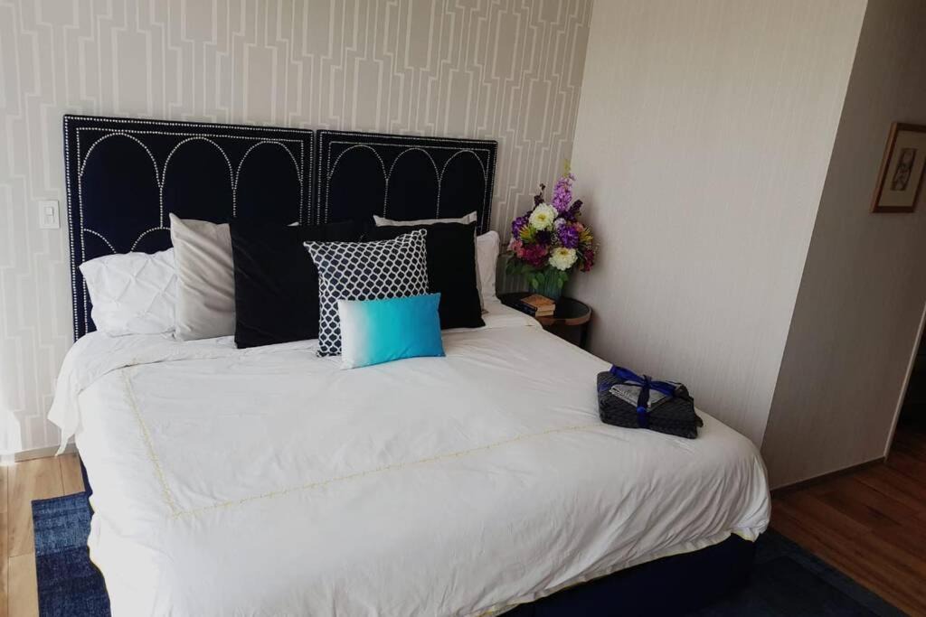 Photo of Bedroom in Financial District