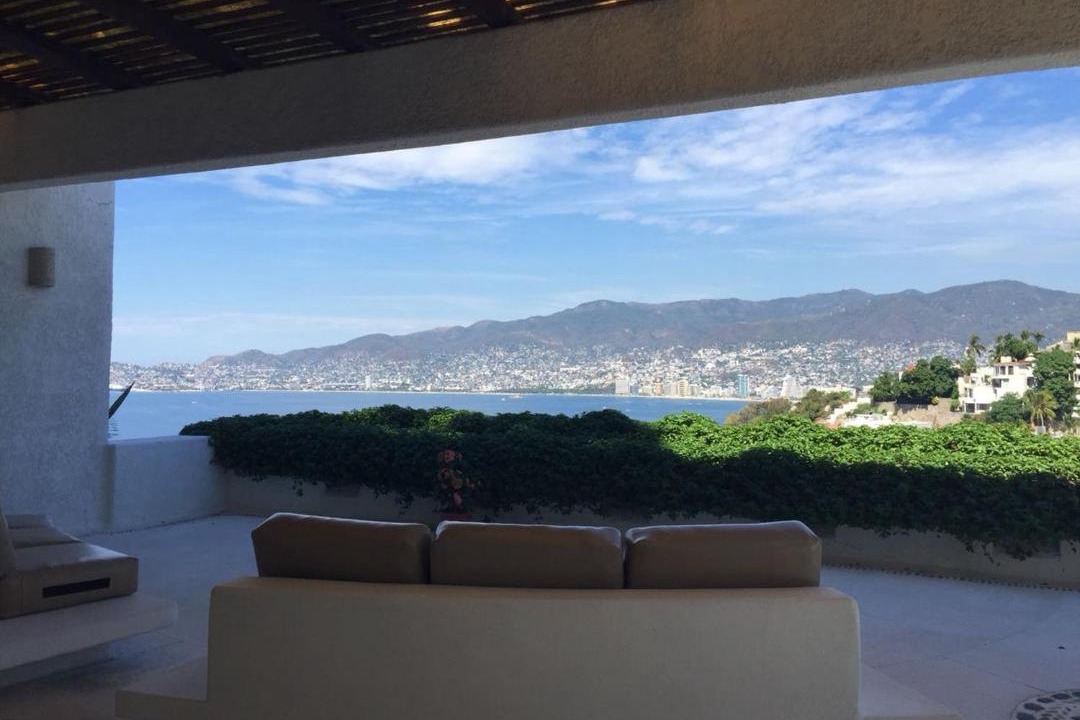 Photo of Patio Balcony in Las Brisas
