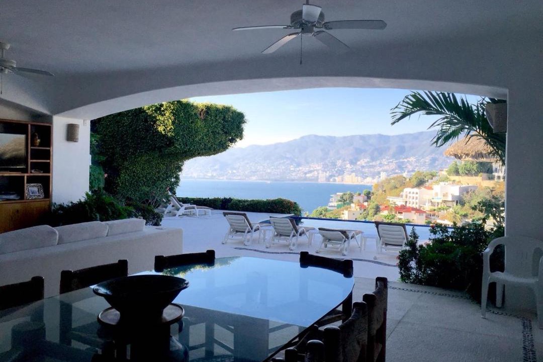 Photo of Patio Balcony in Las Brisas