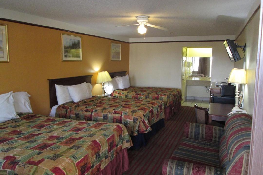 Photo of Bedroom in Raymondville