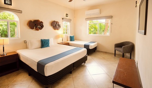 Deluxe Suite