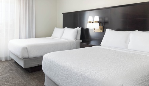 Suite, 2 Bedrooms, Kitchen