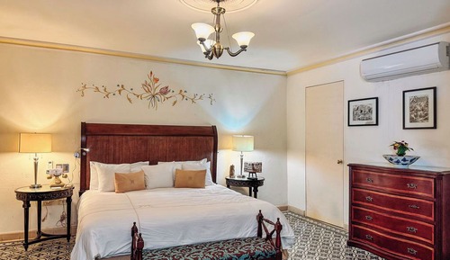 Junior Room