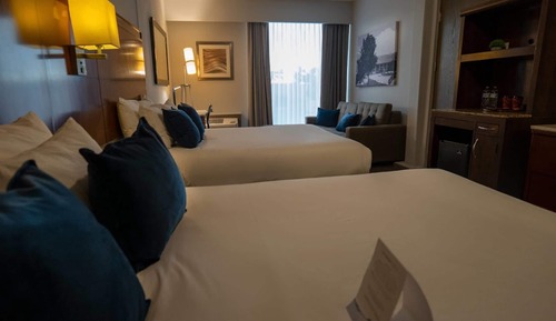 Suite, 2 Queen Beds, Non Smoking