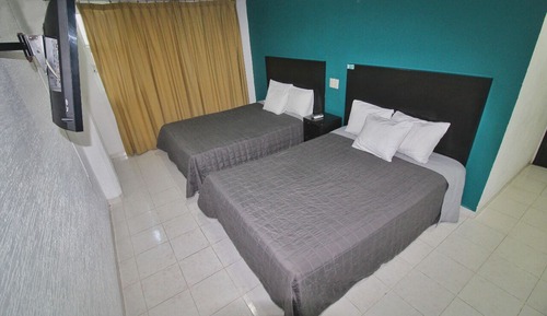 Basic Double Room, 2 Double Beds