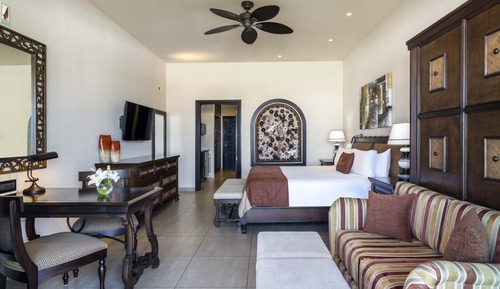Signature Suite, Multiple Beds, Accessible (Junior)