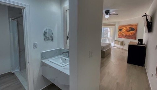 Standard Double Room, Partial Sea View