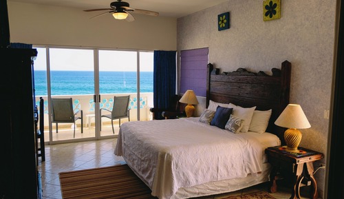 Deluxe Room, 1 King Bed, Ocean View