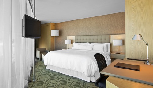 Deluxe Room, 1 King Bed