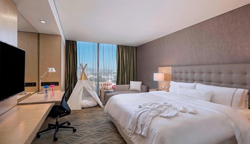 Premium Room, 1 King Bed, City View