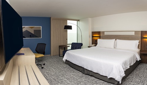 Standard Room, 1 King Bed, Accessible (Mobility)