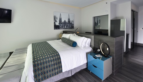 Deluxe Room, 1 King Bed