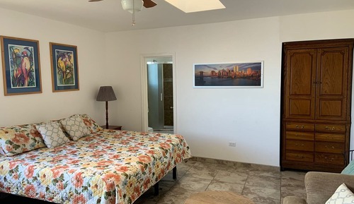 Economy Room