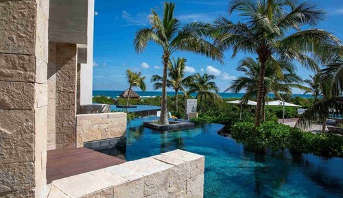 Junior Suite Swim Out