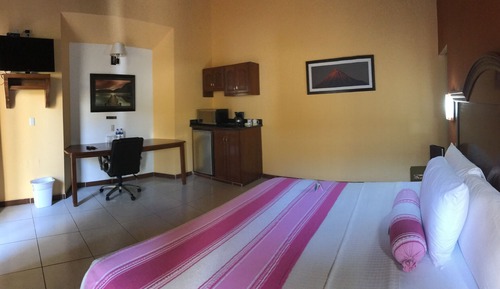 Junior Suite, 1 King Bed, Non Smoking