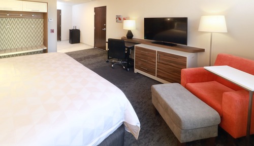 Standard Room, 1 King Bed