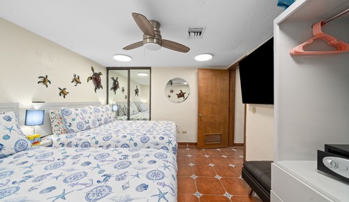 Luxury Apartment, Beach View