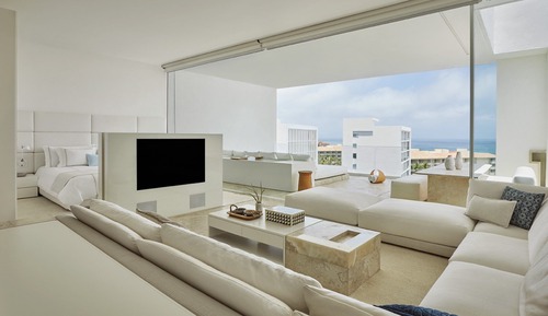 Suite, 2 Bedrooms, Ocean View (1 King and 2 Double, Butler Service)