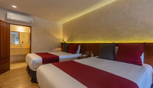 Superior Studio Suite, 2 Queen Beds