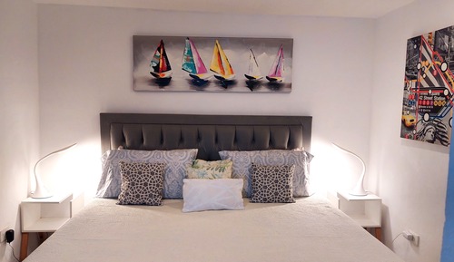 Signature Room
