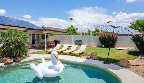 House (4 Bedrooms)