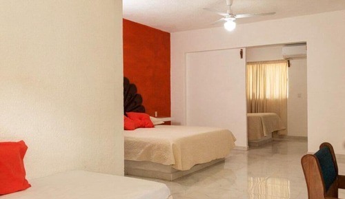 Family Double Room, 2 Queen Beds, Private Bathroom