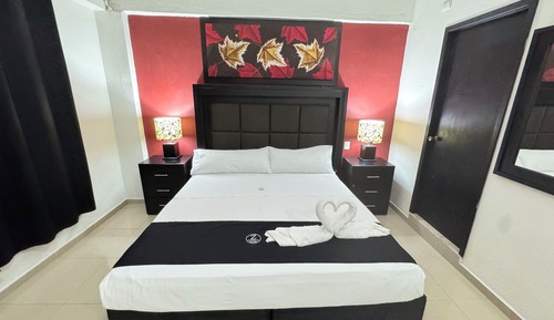 Deluxe Room, 1 King Bed, Hot Tub