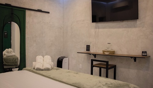Superior Room, 1 King Bed