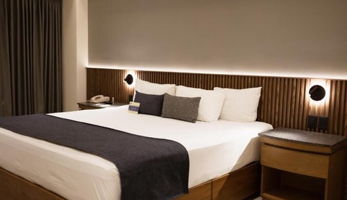 Superior Room, 1 King Bed