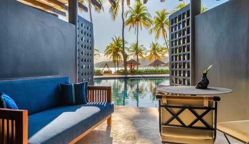 Suite (Swim-Up)