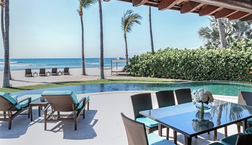 House, 5 Bedrooms (Coral Beach)