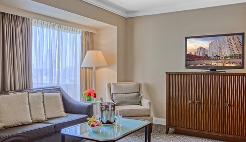 Club Room, 1 King Bed