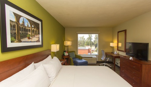 Standard Room, 1 King Bed (Central Building)