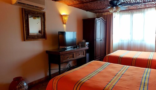 Deluxe Room, 2 Queen Beds, Bathtub (Deluxe 2 Queen)
