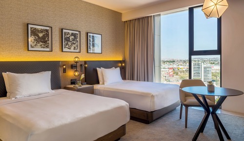 Room, 2 Queen Beds, City View