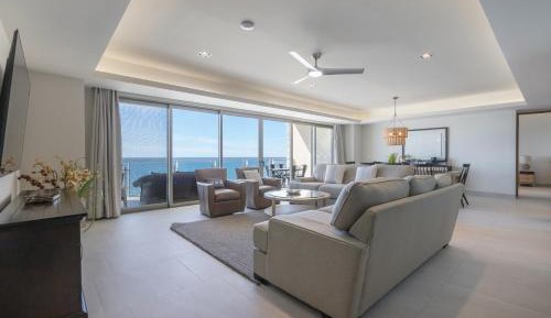 Three-Bedroom Apartment with Ocean View