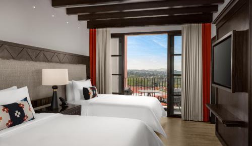  Deluxe Room 2 Queen Beds