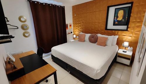 Deluxe King Room