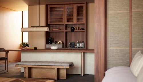 Premier Beachfront Suite