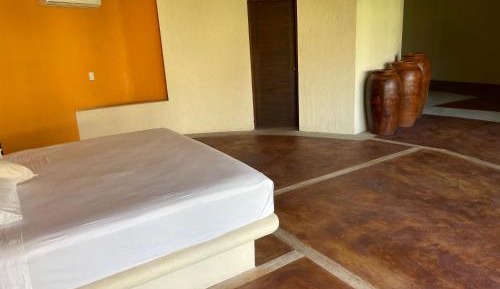 King Suite with Spa Bath