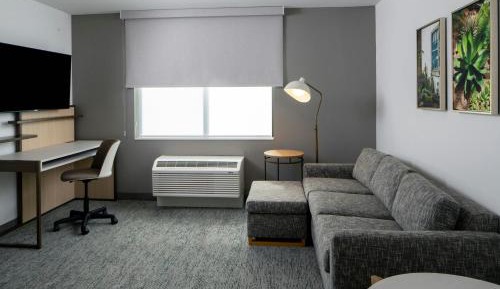 One-Bedroom King Suite with Sofa Bed 