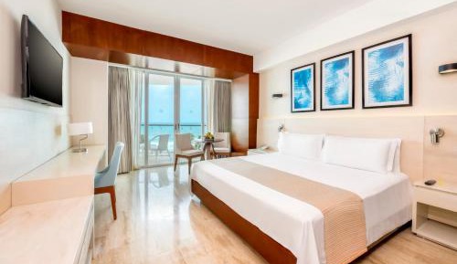 Altitude Suite ocean front