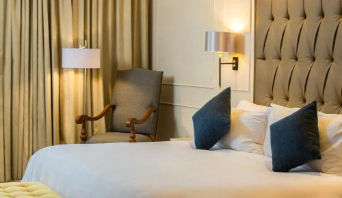 Master Suite King 