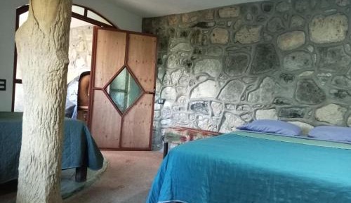 Standard Twin Room with Mountain View