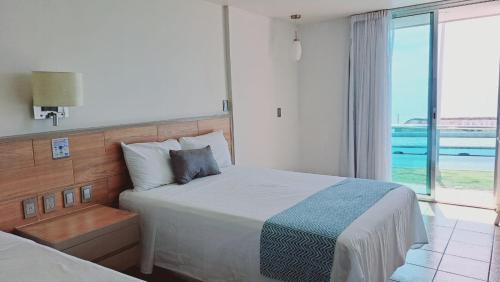 Double Room with Balcony and Sea View