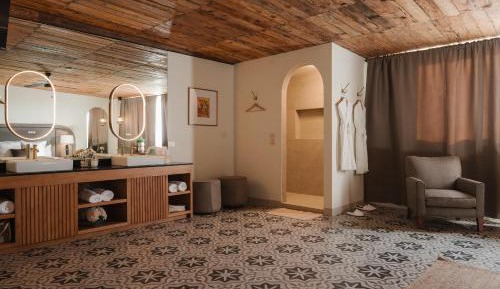 Superior Suite
