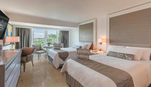 Royale Deluxe Lagoon View - Get 2 Free Nights at Punta Cana